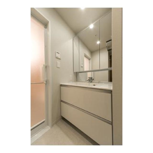 メルクマール京王笹塚レジデンスの洗面所|※写真は同タイプ住戸です。