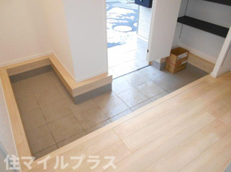 【玄関】 | 会津若松市門田町黒岩新築一戸建て4棟 | 落ち着いた玄関です