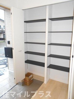 【玄関】 | 会津若松市門田町黒岩新築一戸建て4棟 | きれいな玄関です