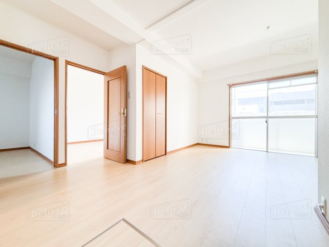 組坂ビルNo8の内装