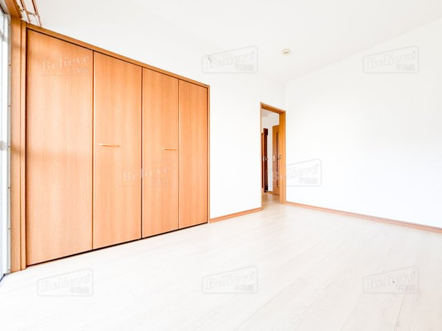 組坂ビルNo8の寝室|クローゼット付の寝室です☆