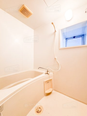 組坂ビルNo8の浴室|きれいなお風呂です♪