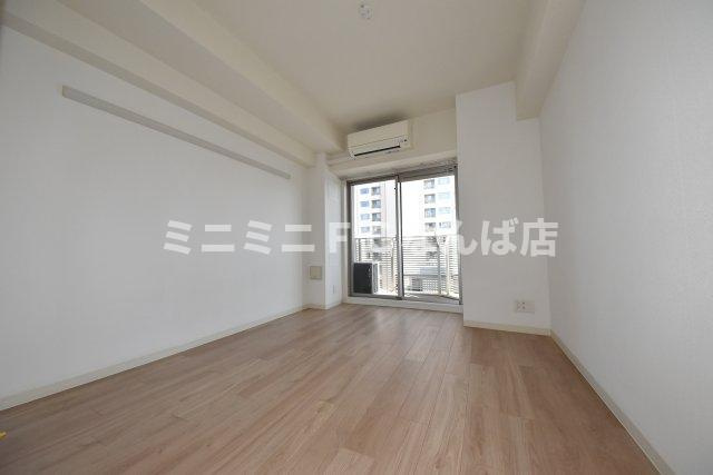 プレサンス江戸堀の寝室