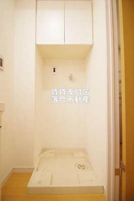 【設備】 | サーティーフォービル | 洗濯機置場