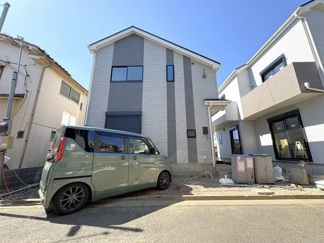 【外観】 | 練馬区西大泉4丁目　新築一戸建住宅　全2棟　(保谷店) | 2026年1月撮影/小学校まで徒歩3分の好立地。小さなお子様がいるご家庭も安心です。