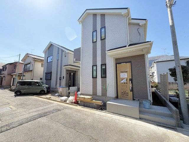 【外観】 | 練馬区西大泉4丁目　新築一戸建住宅　全2棟　(保谷店) | 2026年1月撮影/小学校まで徒歩3分の好立地。小さなお子様がいるご家庭も安心です。