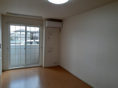 【居間・リビング】 | ヴァルム・レーベン緑町Ｂ