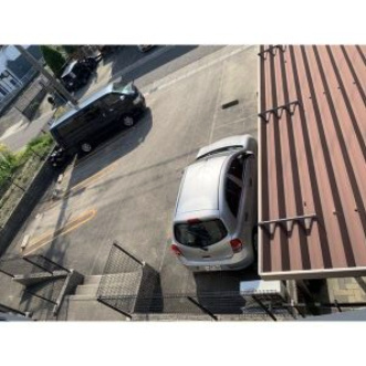 サンモールの駐車場