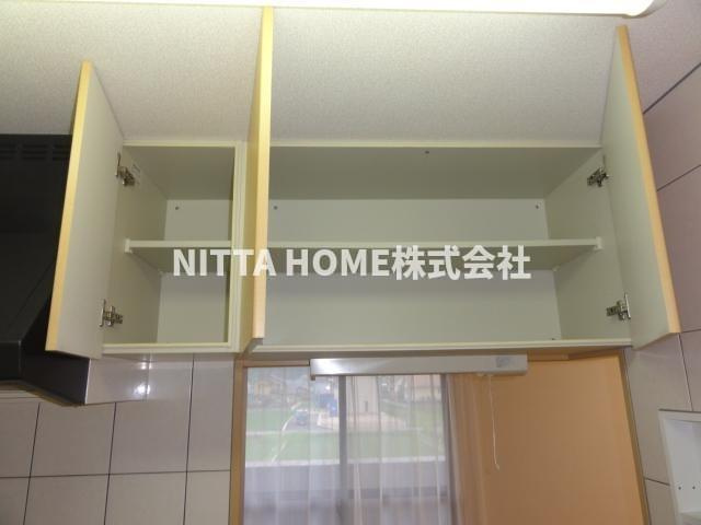 レインボーヒルの収納|キッチン上部の収納です＊