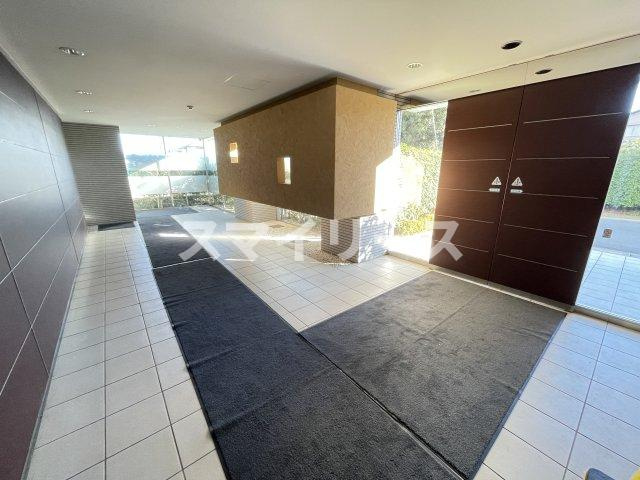 ELLEGARDEN柏の葉のロビー