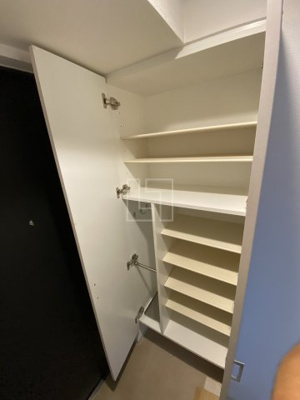 【収納】 | エスリード谷町六丁目レジデンス | エスリード谷町六丁目レジデンス　シューズボックス