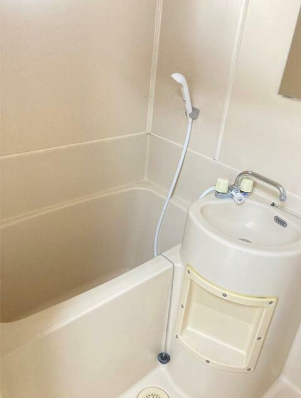 ジャルダンの浴室