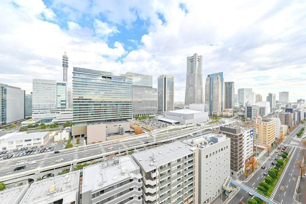 横浜ＭＩＤベースタワーレジデンス