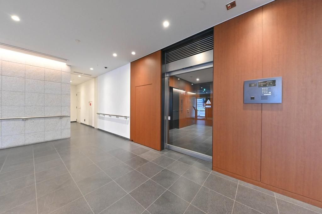 横浜ＭＩＤベースタワーレジデンス