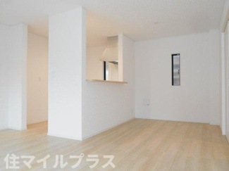 【居間・リビング】 | 会津若松市南千石町新築一戸建て3棟 | ゆったり過ごせる居間です