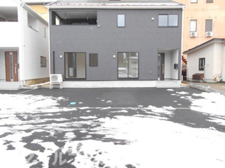 【駐車場】 | 会津若松市南千石町新築一戸建て3棟 | 駐車場の用意があります