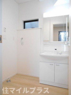 【独立洗面台】 | 会津若松市南千石町新築一戸建て3棟 | 朝の身支度には欠かせない独立洗面化粧台