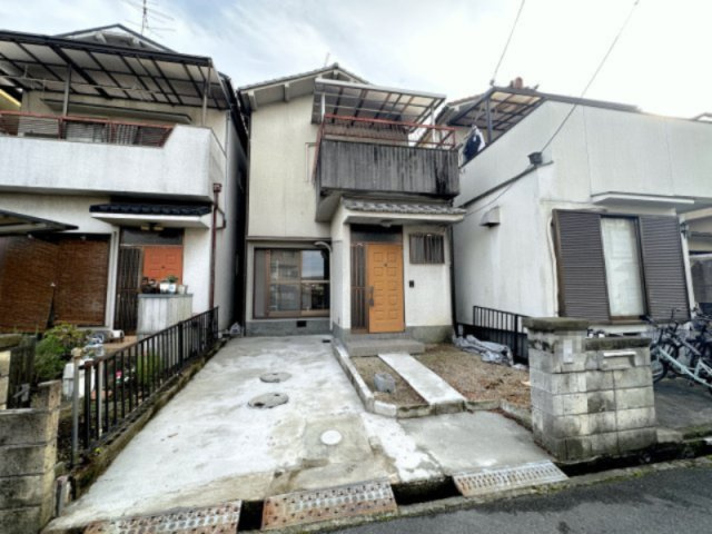 橿原市西池尻町の一戸建ての外観