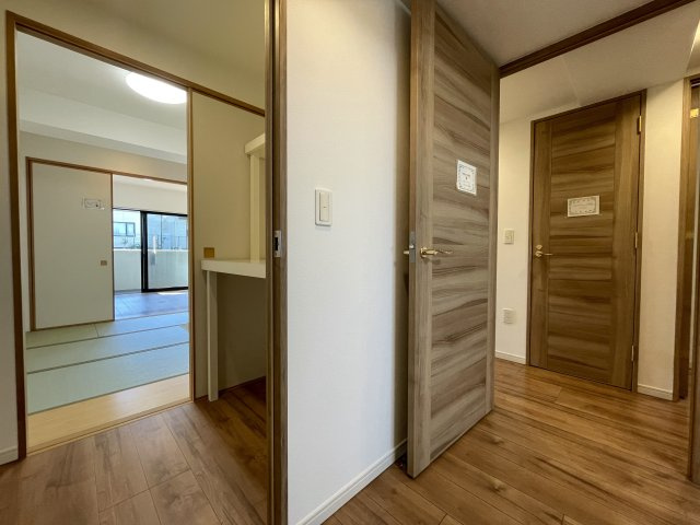 今の時代にふさわしきマンションはココ！太陽光売電、蓄電池も備えた駐車場確保の『レーベンリヴァーレ横濱鶴ケ峰ヒルズ』リノベーション！ペットも飼えるよ♪の収納|収納豊富です