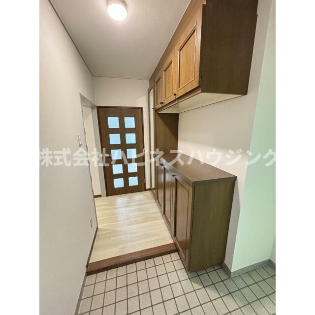 柏市東中新宿１丁目の賃貸マンションの玄関