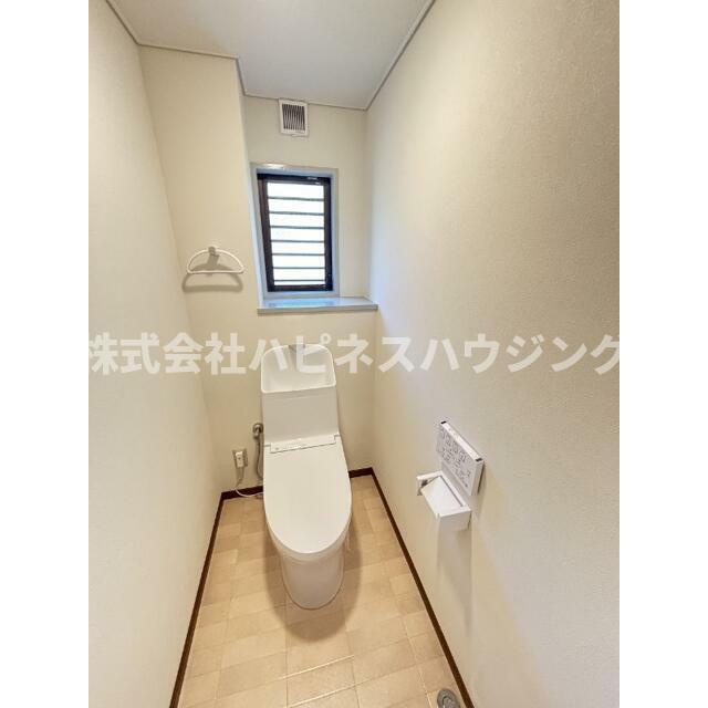 柏市東中新宿１丁目の賃貸マンションのトイレ