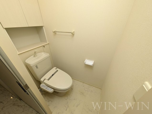 Grace Moatのトイレ