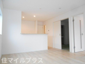 【居間・リビング】 | 会津若松市南千石町新築一戸建て3棟 | ゆったりとした居間です