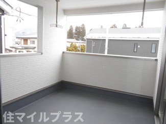 【バルコニー】 | 会津若松市南千石町新築一戸建て3棟 | 陽当たり良好なバルコニーです