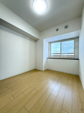 ステイツ南20条の洋室