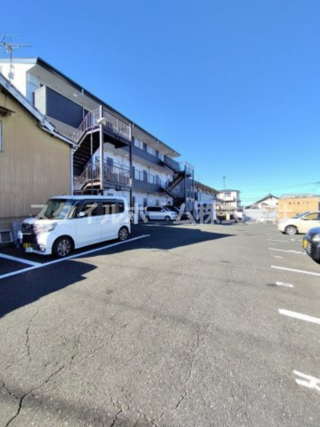 グリーンヒル9の駐車場