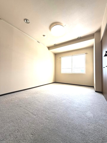 リラハイツ平岸の洋室