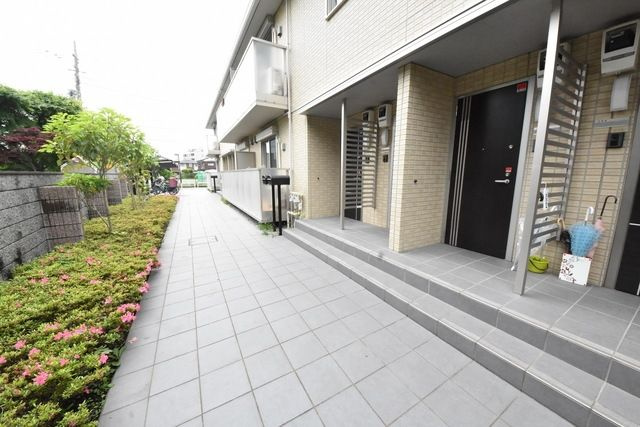 グランアルブル石神井公園のエントランス