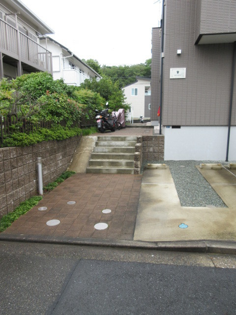 響のエントランス|耐震耐火旭化成ヘーベルメゾン