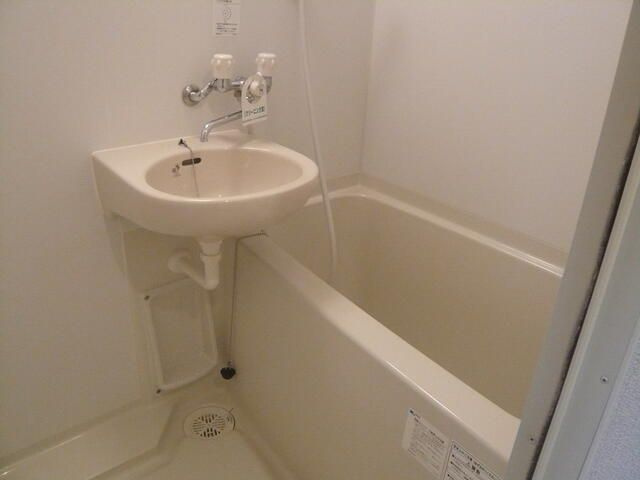 サンアーバン町屋の浴室