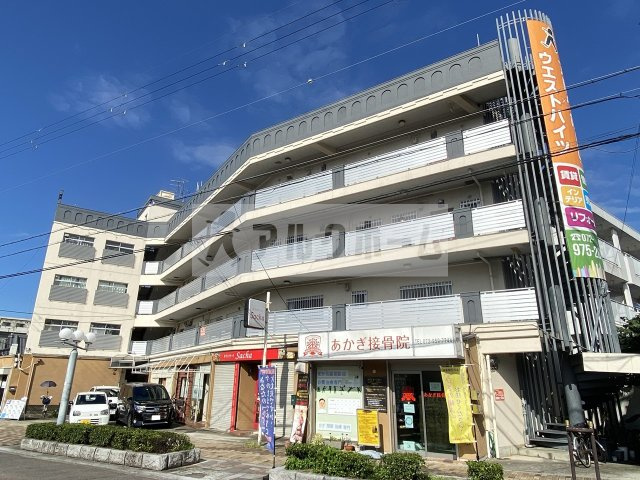 リズム柏原の外観