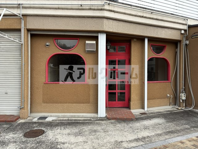 リズム柏原の外観