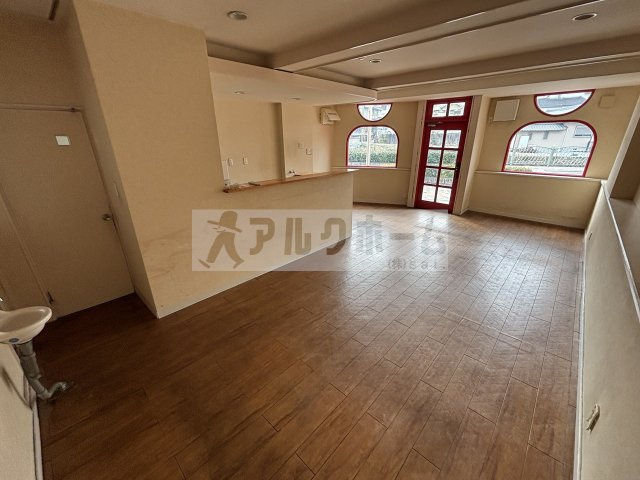 リズム柏原の内装