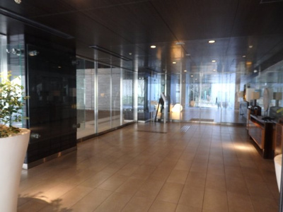 【エントランス】 | パークコート神宮前 