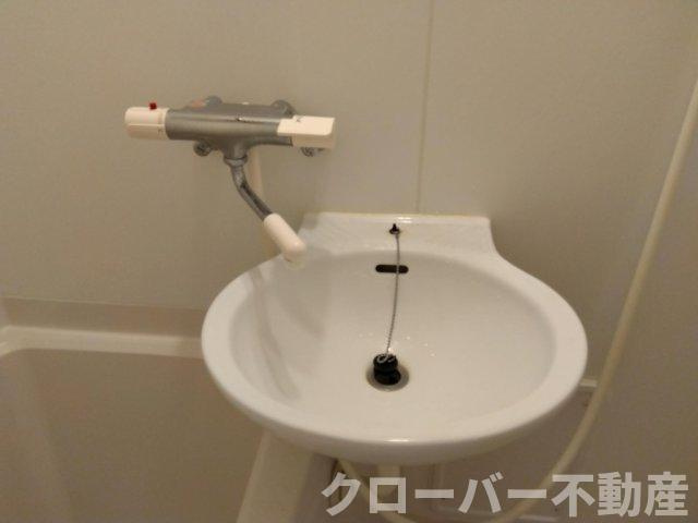 レオパレスドリーム坂出の洗面所