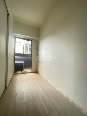 ファステート難波ヴィラントの洋室