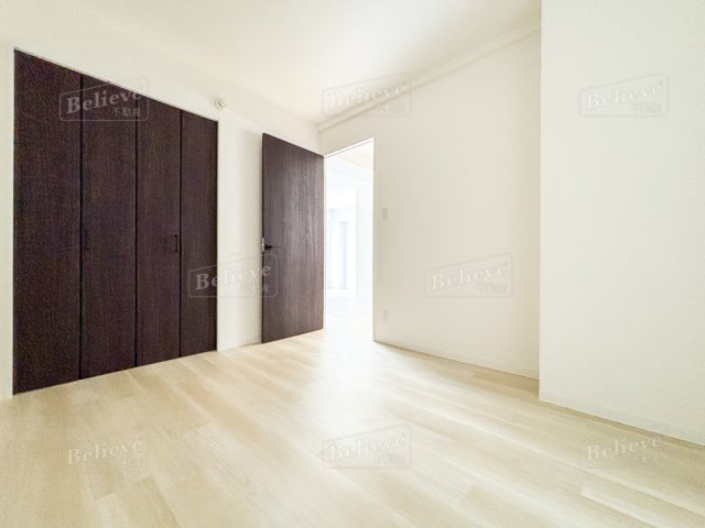 組坂ビルNo8の寝室|クローゼット付の寝室です☆