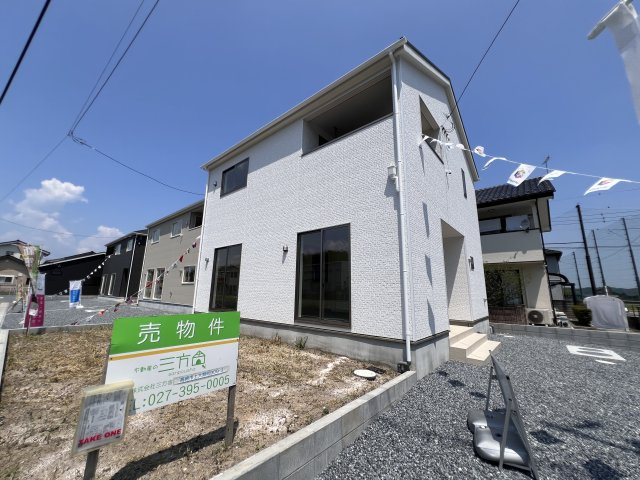 新築　高崎市吉井町下長根第３　クレイドルガーデン　1号棟