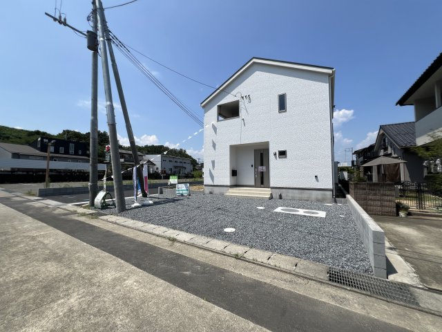 新築　高崎市吉井町下長根第３　クレイドルガーデン　1号棟の駐車場|　駐車スペースは並列2台分可能です！
