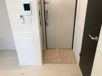 ウエストウイングⅡの玄関