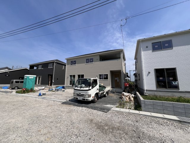 新築　高崎市吉井町下長根第３　クレイドルガーデン　2号棟