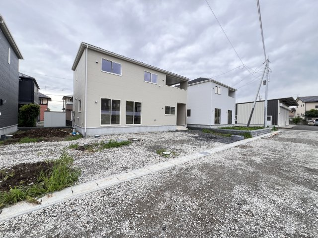 新築　高崎市吉井町下長根第３　クレイドルガーデン　2号棟の前面道路含む現地写真|東側接道幅員約4.5ｍ