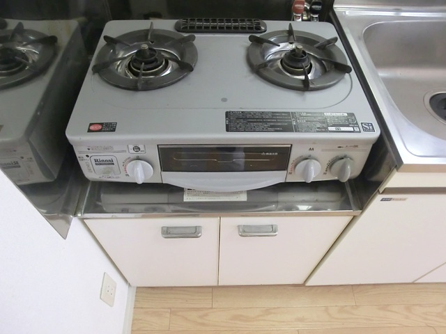 坂田ビルの設備|二口ガスコンロ付きなのですぐ料理が作れます♪