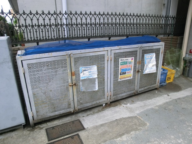 坂田ビルのその他共用部分|便利な敷地内ゴミ置き場。