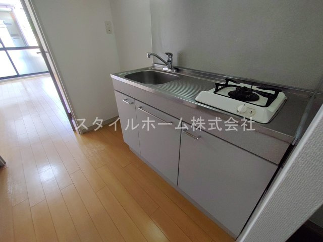 フレグランス花泉のキッチン