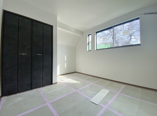 練馬区氷川台4丁目 全2棟 B号棟の完成予想図|―B号棟　約21.7帖LDK―
優雅さ漂うリビングでお過ごしいただく心地よいご家族との時間
(イラストは図面を基に起こしたもので実際のものとは多少異なる場合がございます)